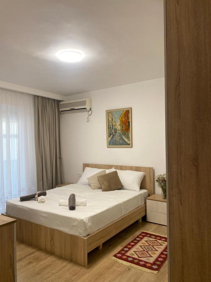 Central Welcoming Apartment In Tiranë Luaran gambar
