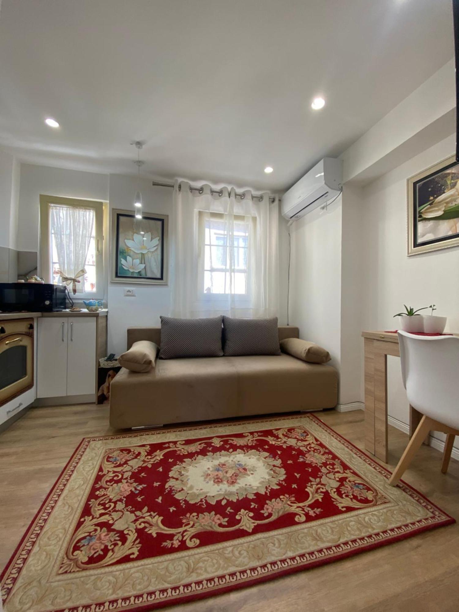 Central Welcoming Apartment In Tiranë Luaran gambar